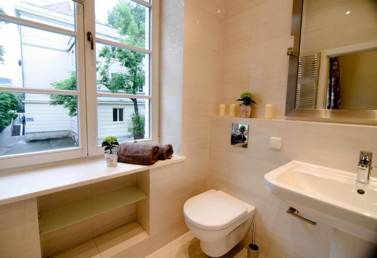 Charme De Varsovie Apartment Ngoại thất bức ảnh