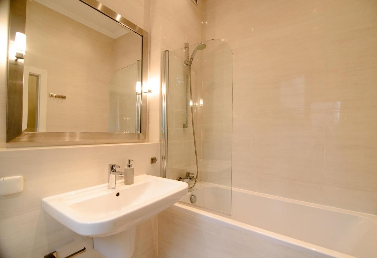 Charme De Varsovie Apartment Ngoại thất bức ảnh